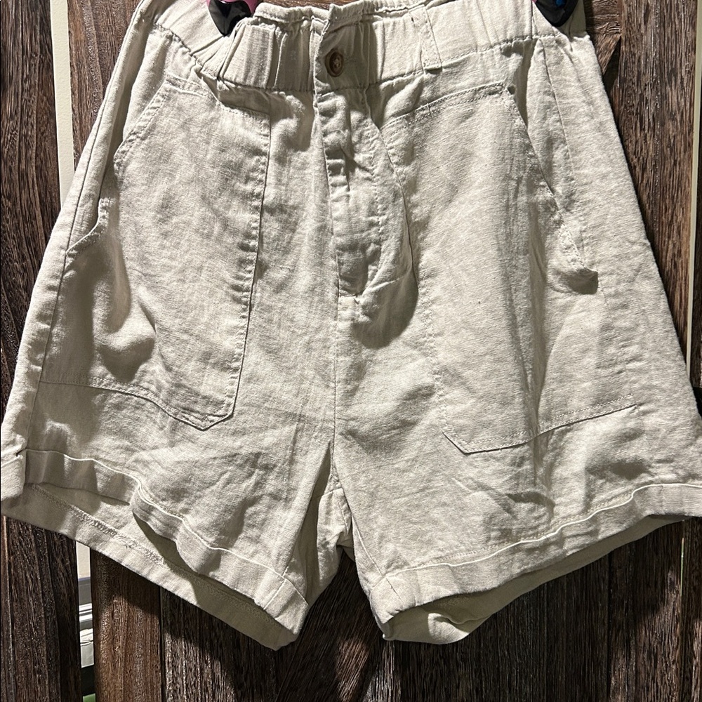 Risen Los Angeles Cream Shorts